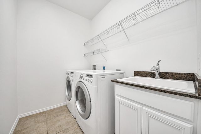 9606 W Amber Bluff Lane, Katy, TX 77494