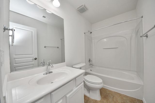 9606 W Amber Bluff Lane, Katy, TX 77494