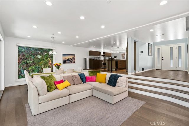 7670 Woodrow Wilson, Los Angeles, CA 90046