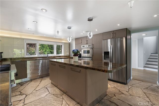 7670 Woodrow Wilson, Los Angeles, CA 90046