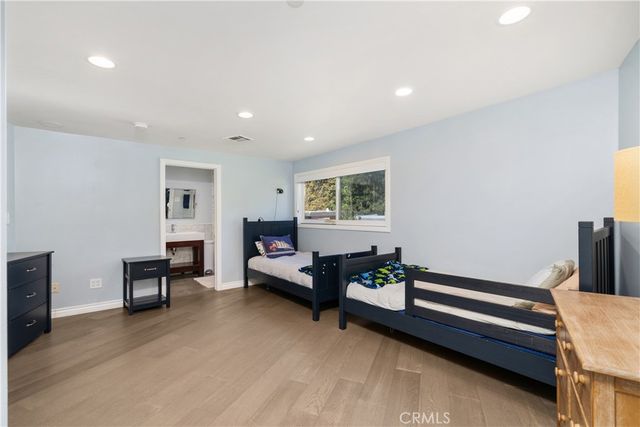 7670 Woodrow Wilson, Los Angeles, CA 90046