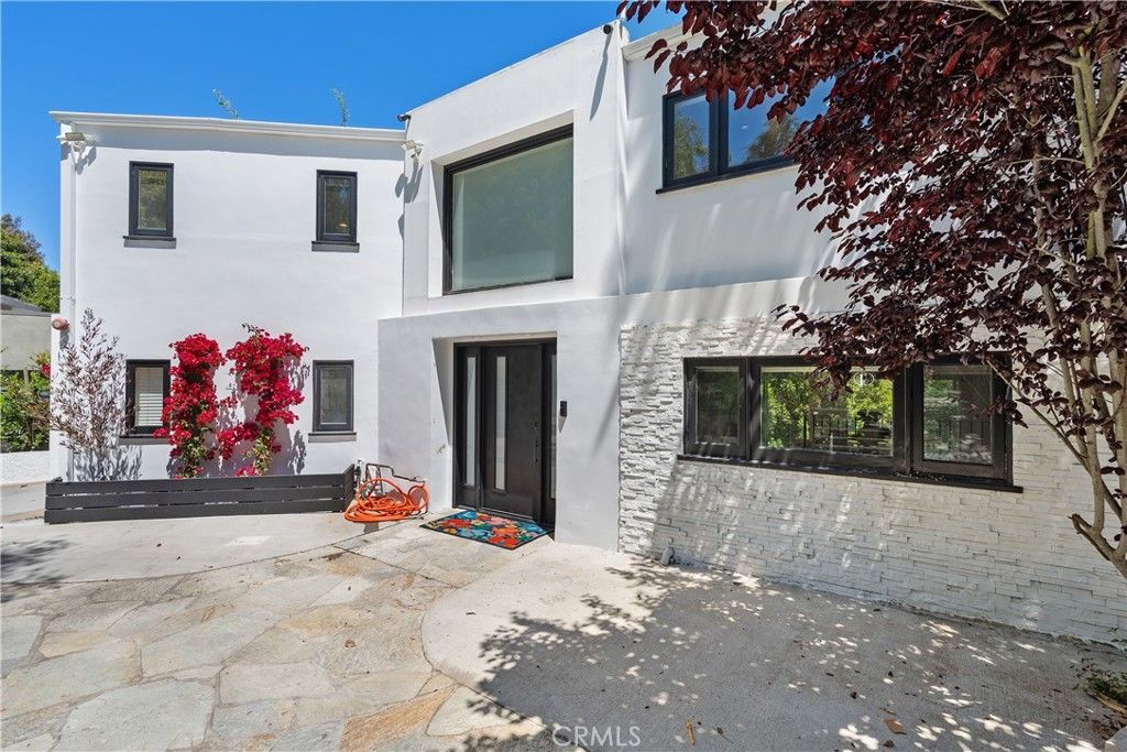 7670 Woodrow Wilson, Los Angeles, CA 90046