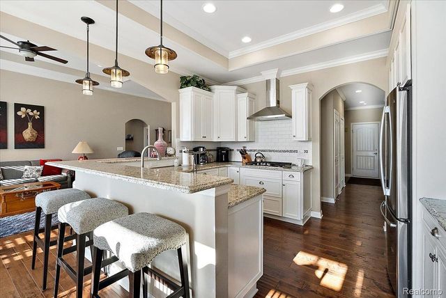 55206 Sarazen Drive, Macomb Township, MI 48042
