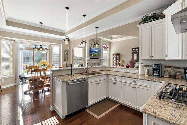 55206 Sarazen Drive, Macomb Township, MI 48042