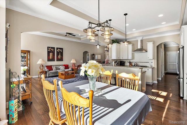 55206 Sarazen Drive, Macomb Township, MI 48042