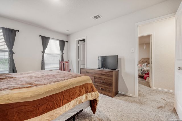 3613 Snowbird, Converse, TX 78109