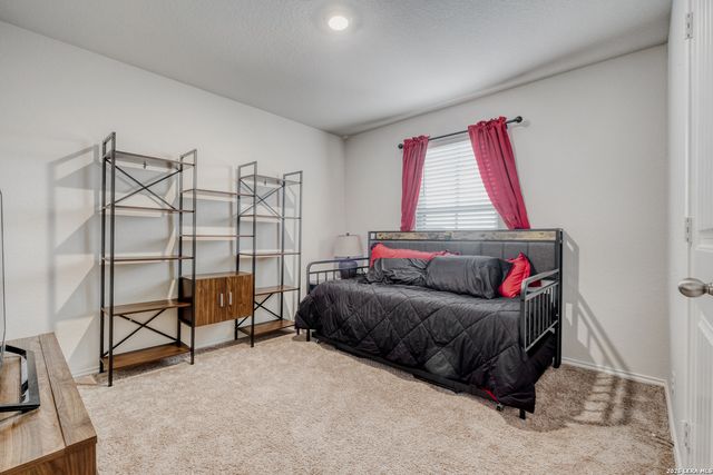 3613 Snowbird, Converse, TX 78109