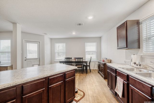 3613 Snowbird, Converse, TX 78109