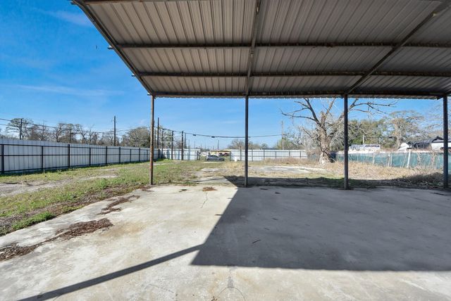 6005 Laura Koppe Road, Houston, TX 77016