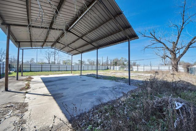 6005 Laura Koppe Road, Houston, TX 77016