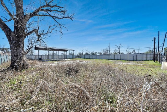 6005 Laura Koppe Road, Houston, TX 77016