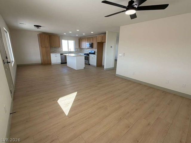 2797 Old Bear Canyon Street, Las Vegas, NV 89156