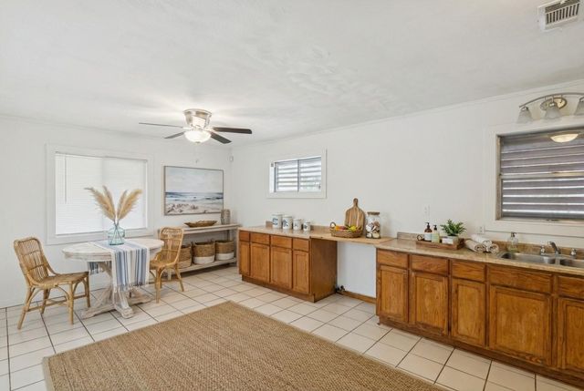 2317 Wimcrest Street, Galveston, TX 77551