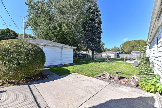 250 Luedtke AVENUE, Racine, WI 53405
