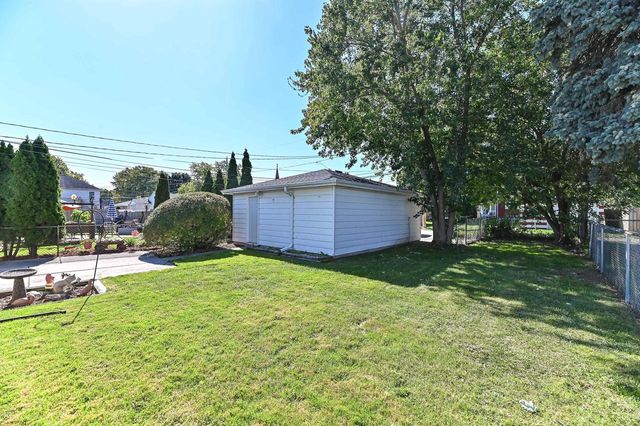 250 Luedtke AVENUE, Racine, WI 53405