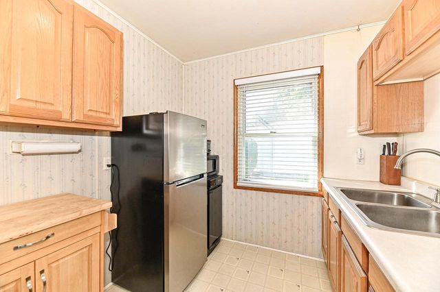 250 Luedtke AVENUE, Racine, WI 53405