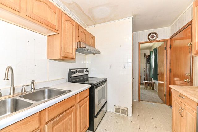 250 Luedtke AVENUE, Racine, WI 53405
