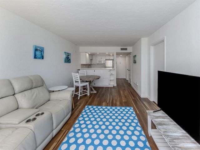 618 BIRD BAY DRIVE S 216, Venice, FL 34285