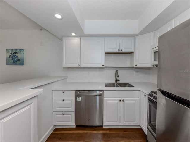 618 BIRD BAY DRIVE S 216, Venice, FL 34285