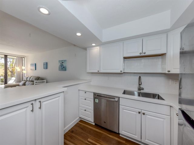 618 BIRD BAY DRIVE S 216, Venice, FL 34285