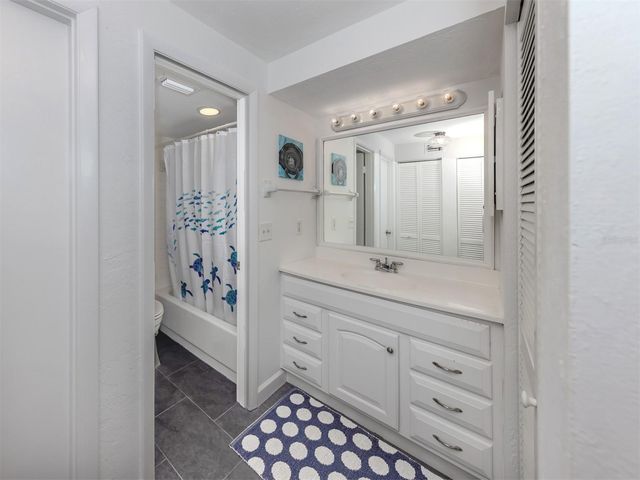 618 BIRD BAY DRIVE S 216, Venice, FL 34285