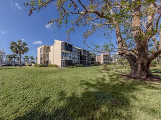 618 BIRD BAY DRIVE S 216, Venice, FL 34285