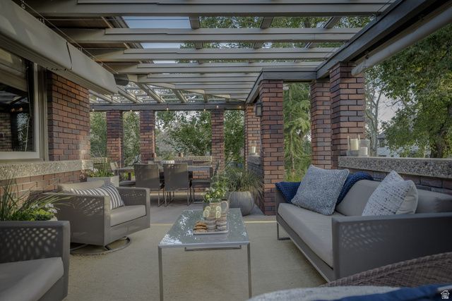 1525 E WESTMORELAND DR, Salt Lake City, UT 84105