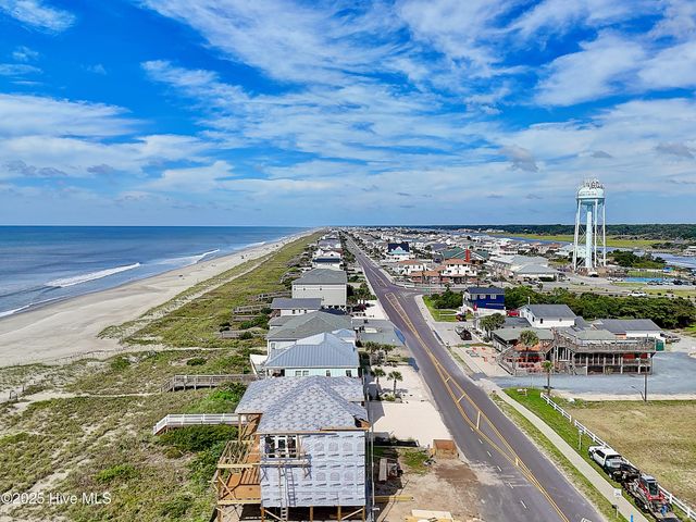 105 Ocean Boulevard W, Supply, NC 28462