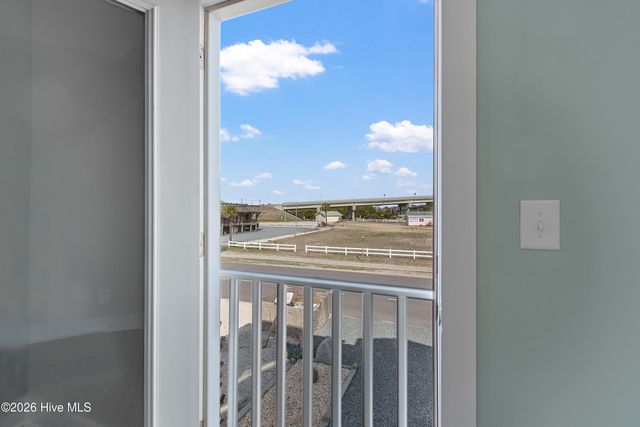 105 Ocean Boulevard W, Supply, NC 28462