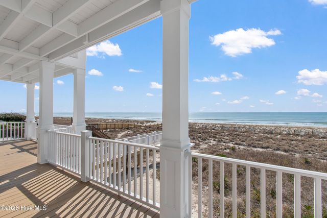 105 Ocean Boulevard W, Supply, NC 28462