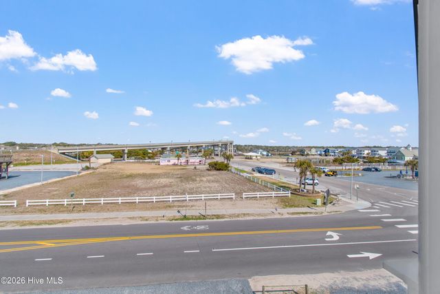 105 Ocean Boulevard W, Supply, NC 28462