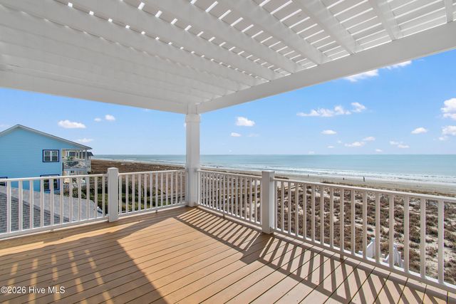 105 Ocean Boulevard W, Supply, NC 28462