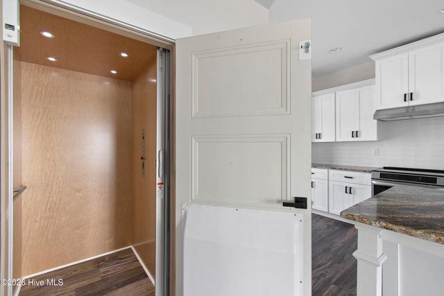 105 Ocean Boulevard W, Supply, NC 28462