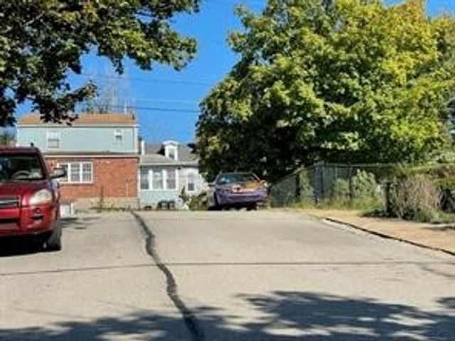 167 Sweeney Way, Hill District, PA 15219