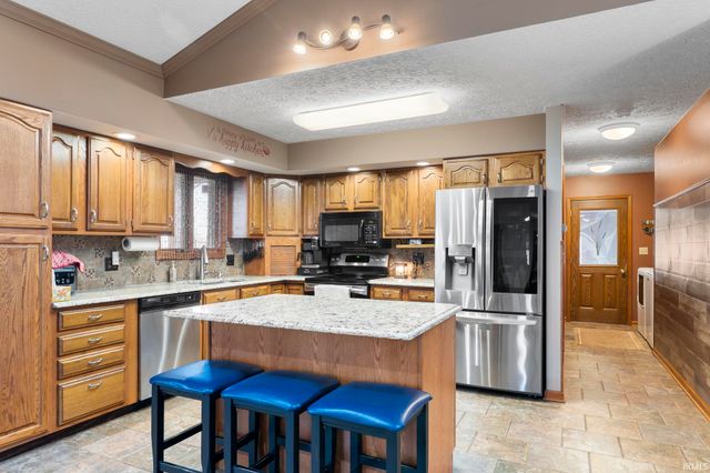 751 W County Road 300 N, Frankfort, IN 46041