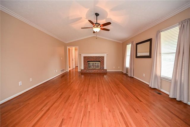 114 Valley Farm Lane, Acworth, GA 30102