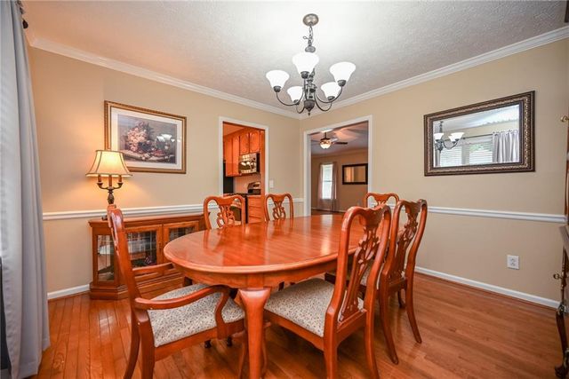 114 Valley Farm Lane, Acworth, GA 30102