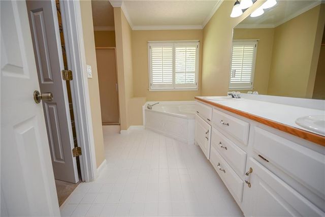 114 Valley Farm Lane, Acworth, GA 30102