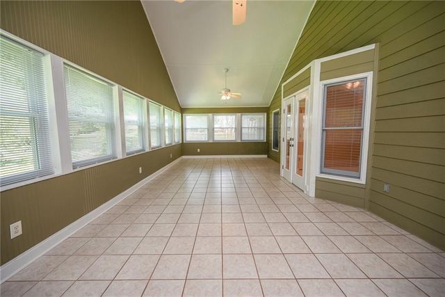 114 Valley Farm Lane, Acworth, GA 30102