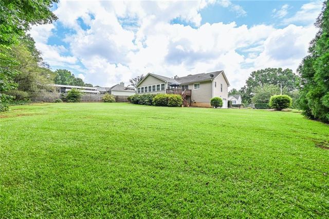 114 Valley Farm Lane, Acworth, GA 30102