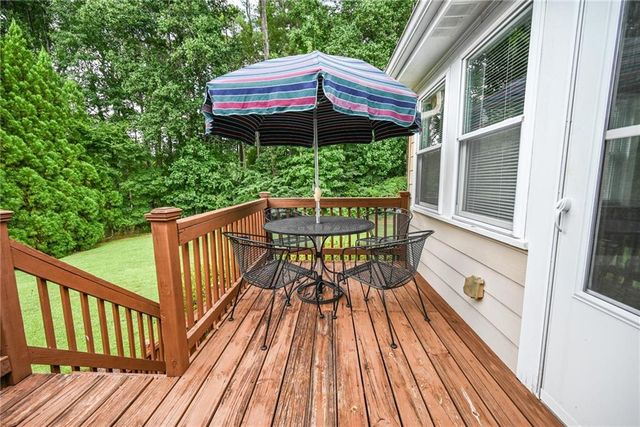 114 Valley Farm Lane, Acworth, GA 30102