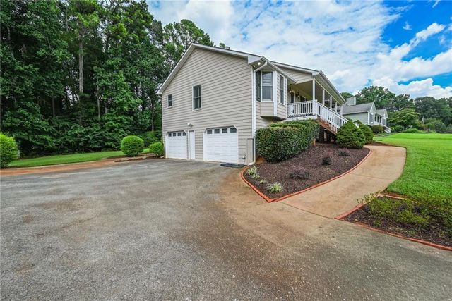 114 Valley Farm Lane, Acworth, GA 30102