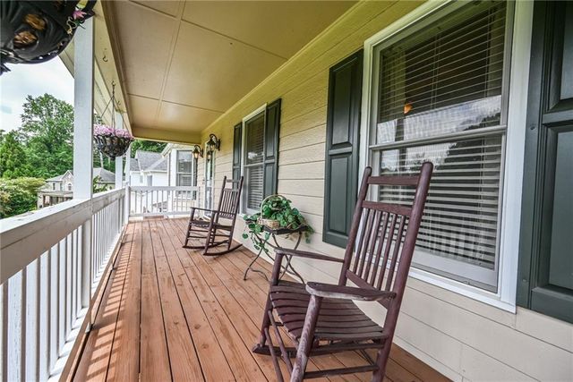 114 Valley Farm Lane, Acworth, GA 30102