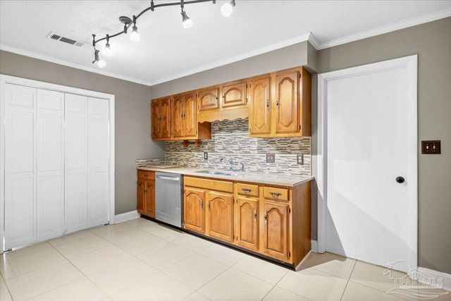 1235 Chisholm Trl, Pensacola, FL 32514