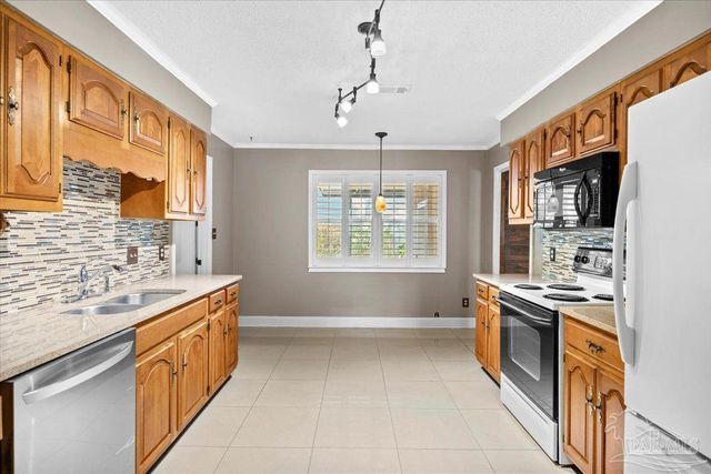 1235 Chisholm Trl, Pensacola, FL 32514