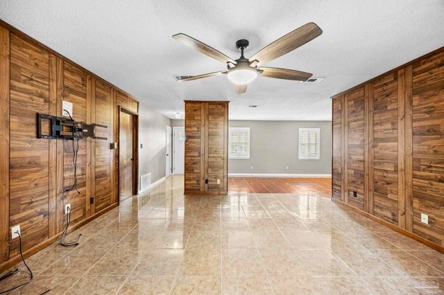 1235 Chisholm Trl, Pensacola, FL 32514