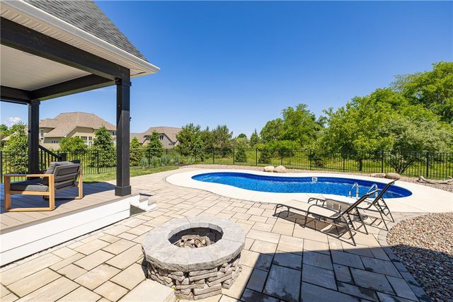 211 Mill Stream Run, Webster, NY 14580