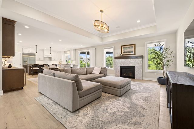 211 Mill Stream Run, Webster, NY 14580