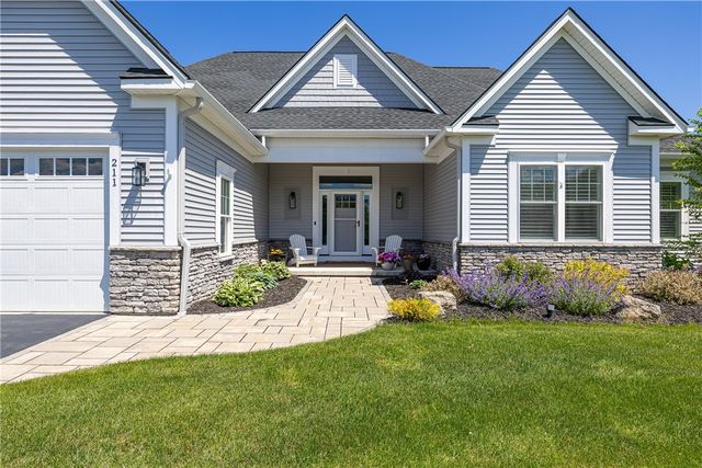 211 Mill Stream Run, Webster, NY 14580