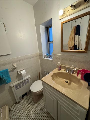 1046 E 32nd Street, Brooklyn, NY 11210